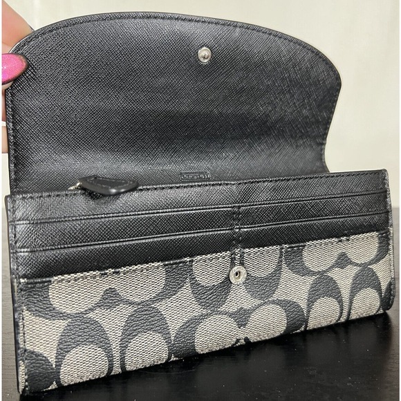 Coach Signature Peyton Slim Envelope Wallet Black Gray Snap Closure F49154 - Picture 10 of 10